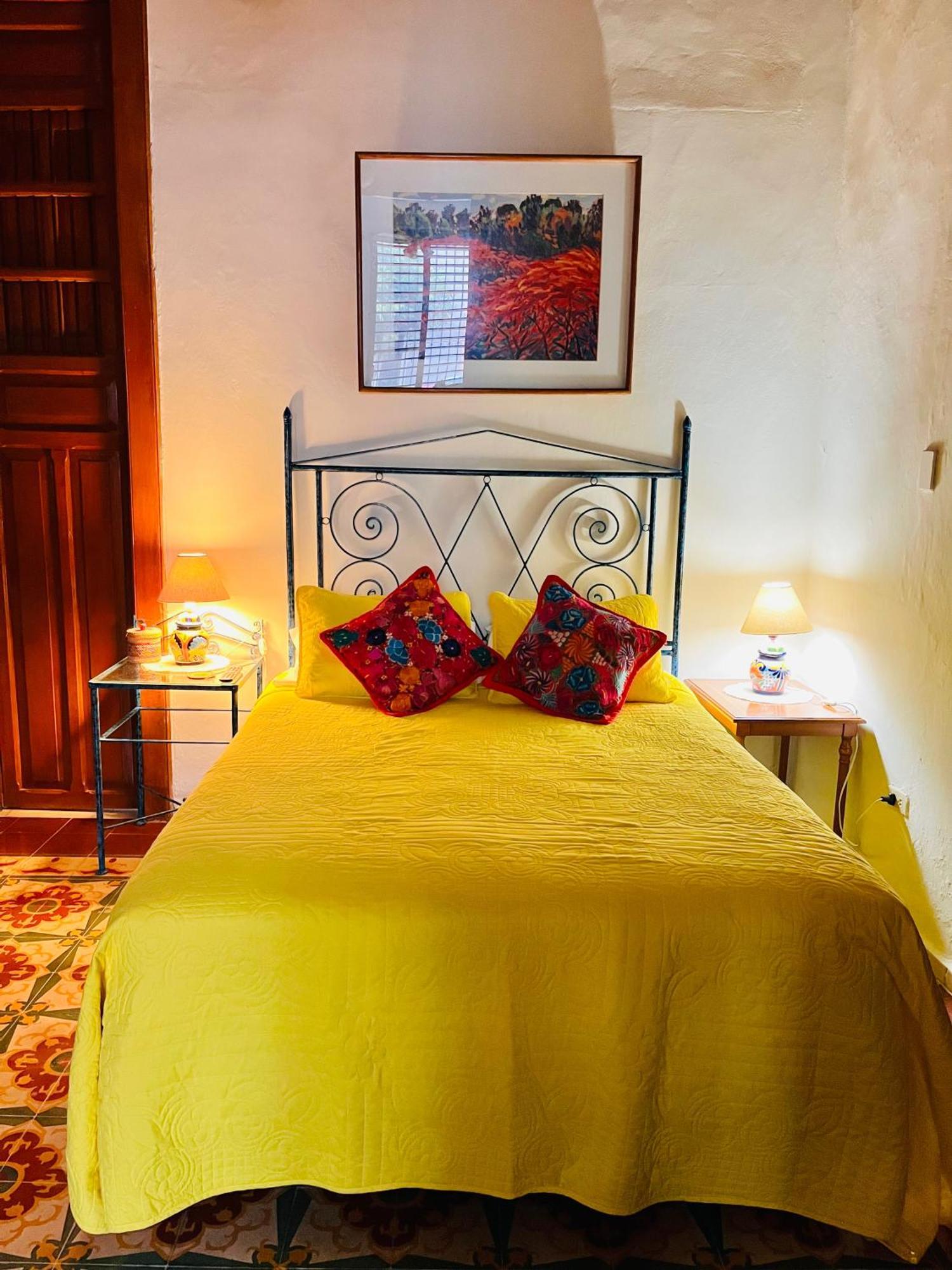 Casa Tres Colibries Bed and Breakfast Mérida Εξωτερικό φωτογραφία