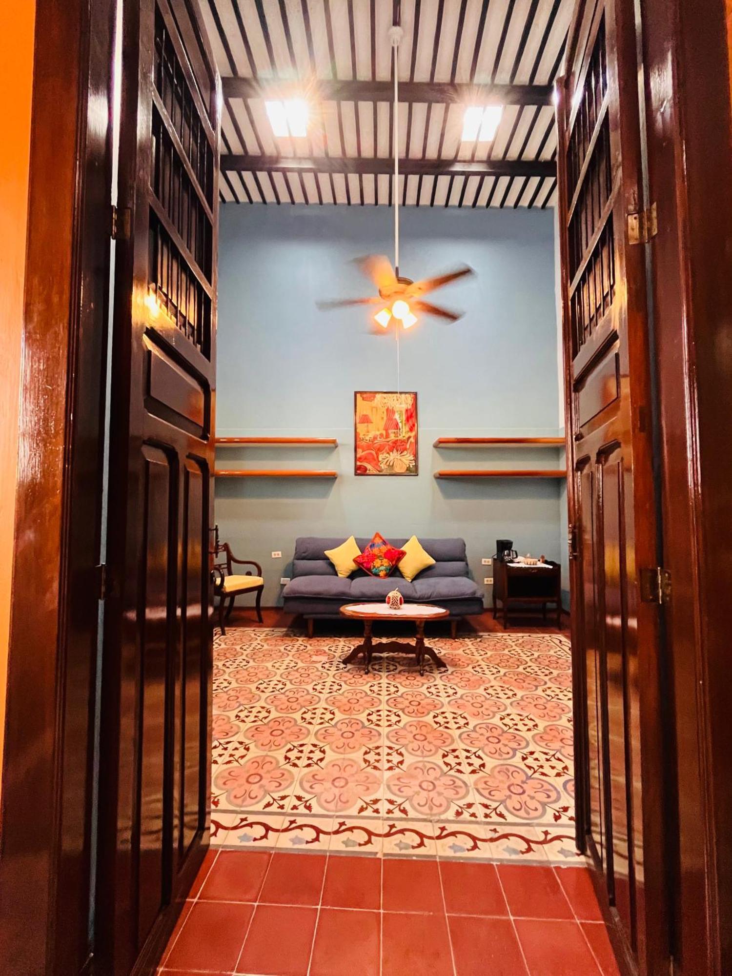 Casa Tres Colibries Bed and Breakfast Mérida Εξωτερικό φωτογραφία