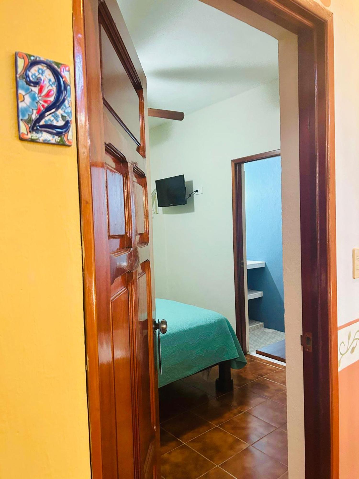 Casa Tres Colibries Bed and Breakfast Mérida Εξωτερικό φωτογραφία