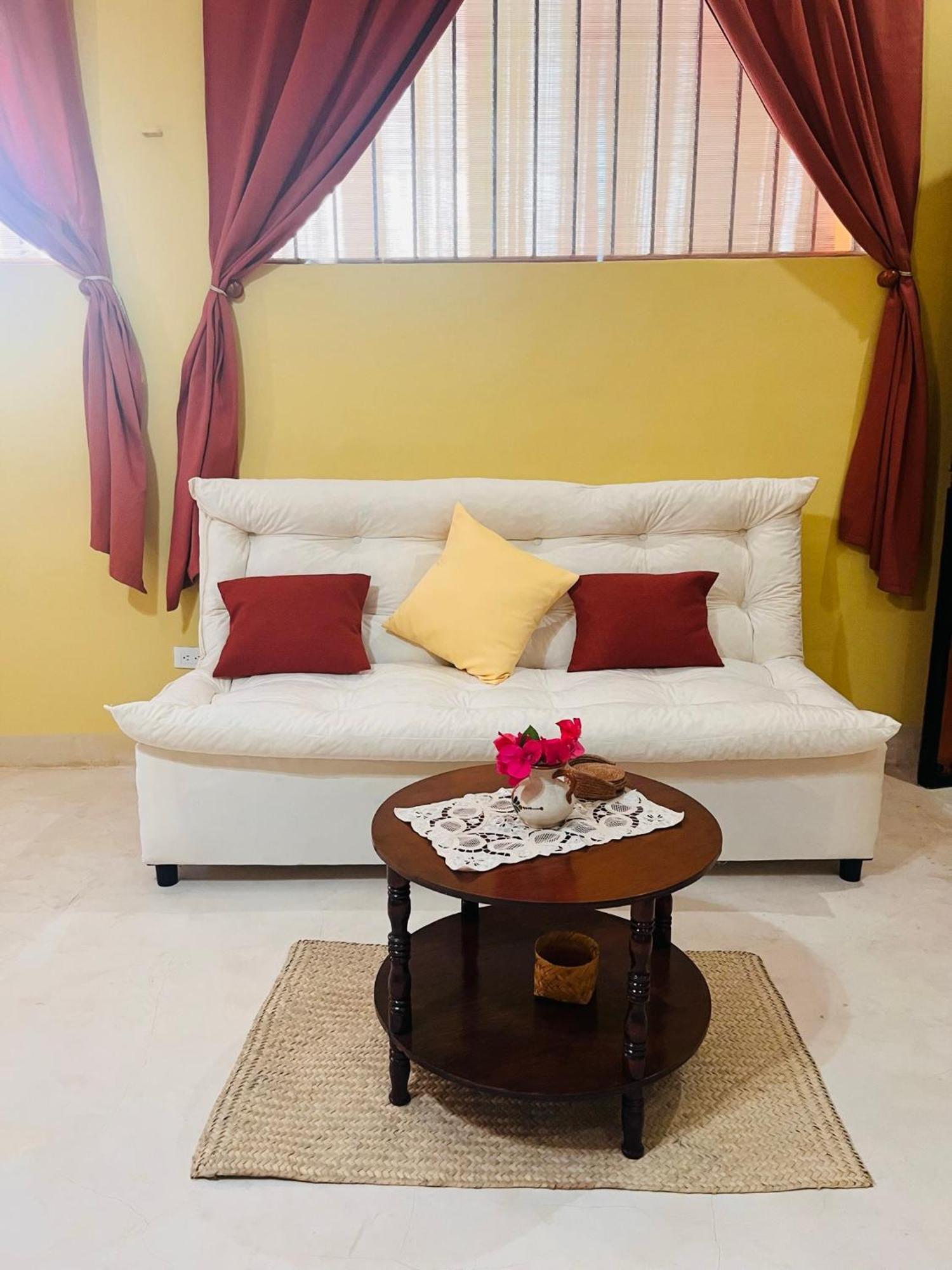 Casa Tres Colibries Bed and Breakfast Mérida Εξωτερικό φωτογραφία
