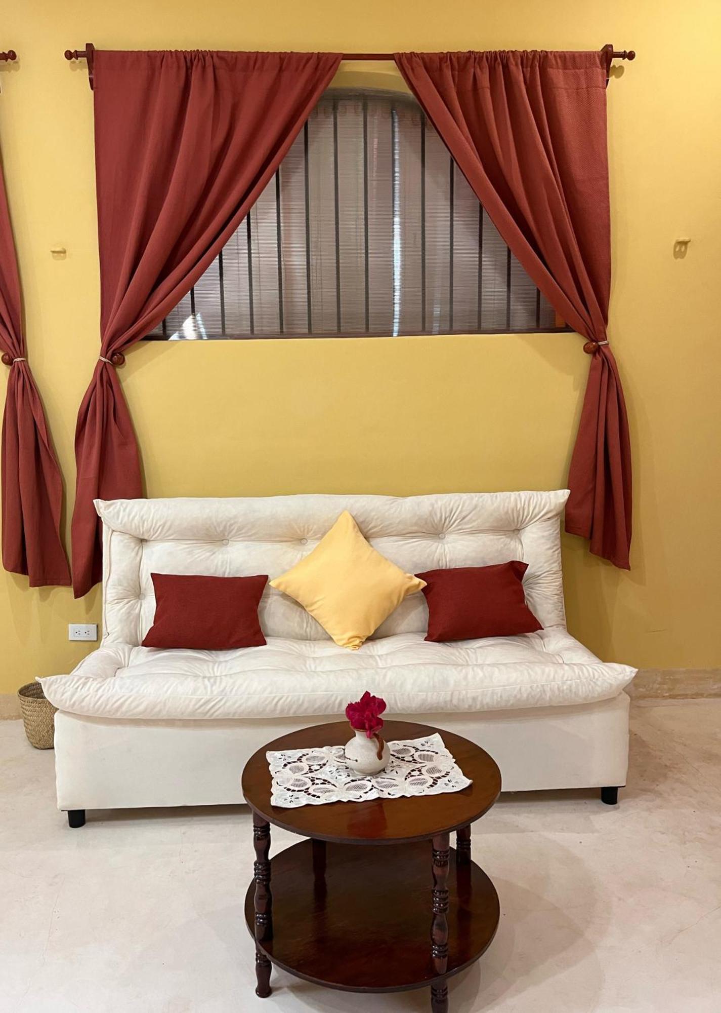 Casa Tres Colibries Bed and Breakfast Mérida Εξωτερικό φωτογραφία